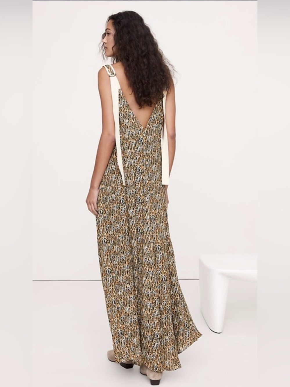 NWT Banana Republic Pintuck Maxi Green Camo Feathers Sz Large (#817723)